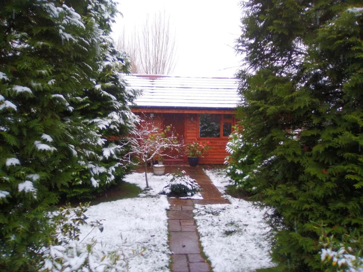 Manor Garden Lodge Уиррал Экстерьер фото